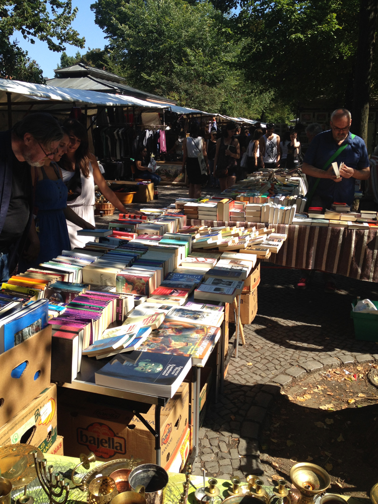 Bücher Flohmarkt